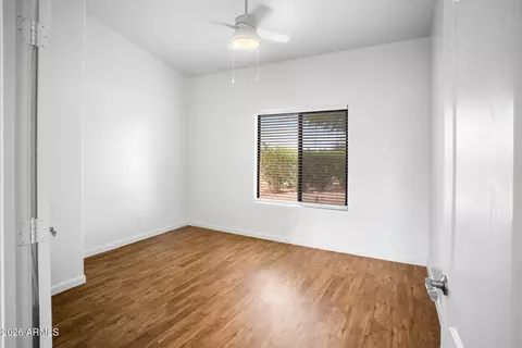 Bedroom - 512 E Jordon Ln, Phoenix, AZ 85086 photo 1 of 3