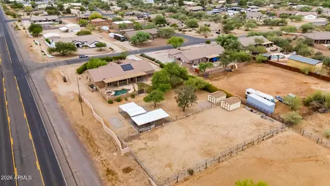 View/Area - 512 E Jordon Ln, Phoenix, AZ 85086 photo 3 of 3