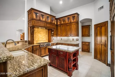 Kitchen - 512 E Jordon Ln, Phoenix, AZ 85086 photo 1 of 4