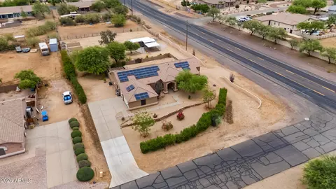 View/Area - 512 E Jordon Ln, Phoenix, AZ 85086 photo 1 of 3