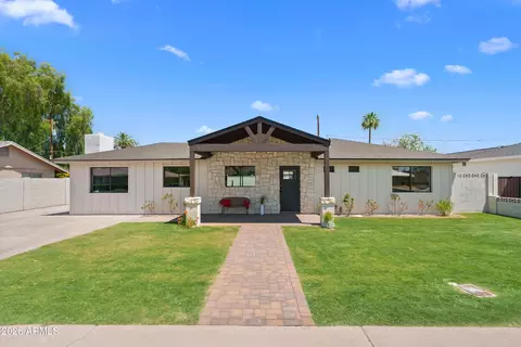 Exterior - 3860 E Clarendon Ave, Phoenix, AZ 85018 photo 3 of 16