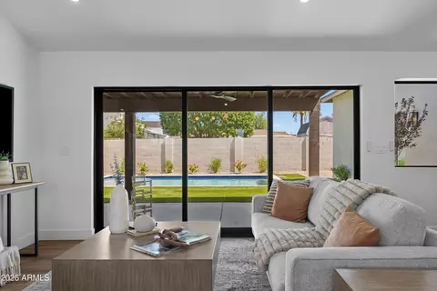 Other - 3860 E Clarendon Ave, Phoenix, AZ 85018 photo 2 of 17