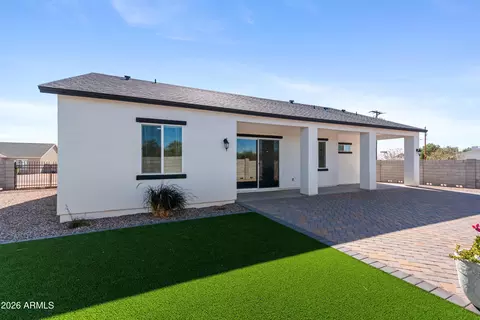 Exterior - 10530 E Baltimore St, Apache Junction, AZ 85120 photo 5 of 8