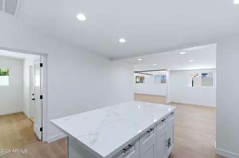 4623 E Devonshire Ave, Phoenix, AZ 85018 photo 4