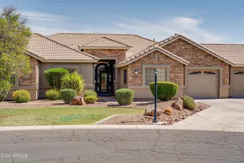Exterior - 4335 E Fox Cir, Mesa, AZ 85205 photo 2 of 11