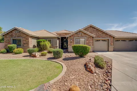 Exterior - 4335 E Fox Cir, Mesa, AZ 85205 photo 3 of 12