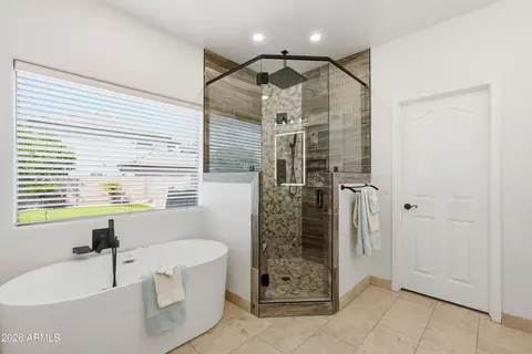 Bath - 4335 E Fox Cir, Mesa, AZ 85205 photo 3 of 6
