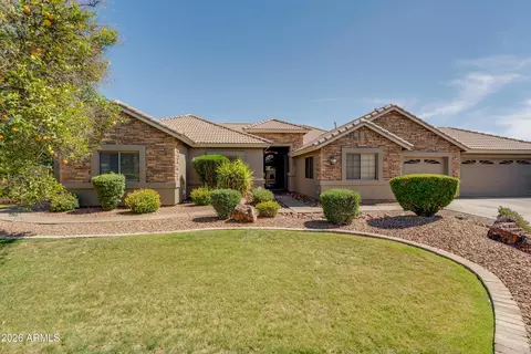 Exterior - 4335 E Fox Cir, Mesa, AZ 85205 photo 3 of 11