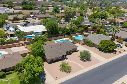 View/Area - 2059 E Manhatton Dr, Tempe, AZ 85282 photo 4 of 7