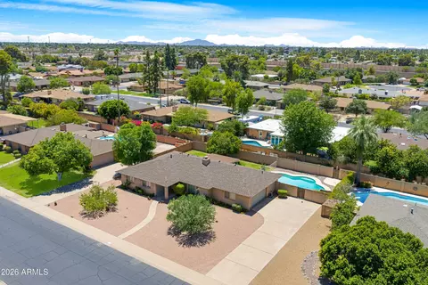 View/Area - 2059 E Manhatton Dr, Tempe, AZ 85282 photo 3 of 7