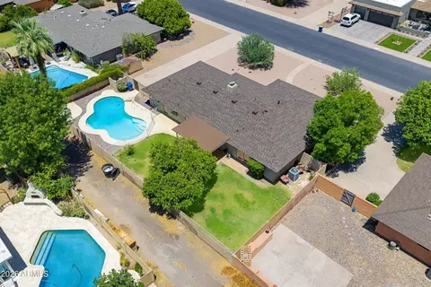 View/Area - 2059 E Manhatton Dr, Tempe, AZ 85282 photo 7 of 7
