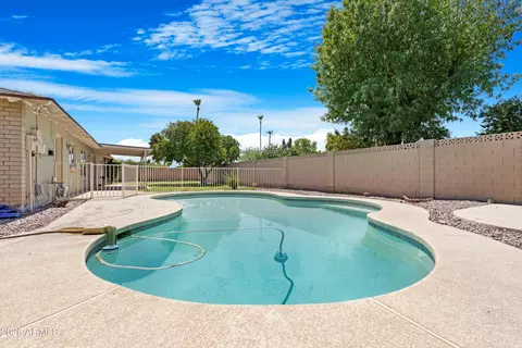 Exterior - 2059 E Manhatton Dr, Tempe, AZ 85282 photo 5 of 5
