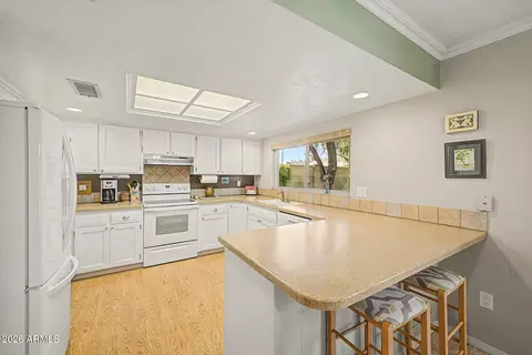 Kitchen - 5450 E Cambridge Ave, Phoenix, AZ 85008 photo 1 of 3