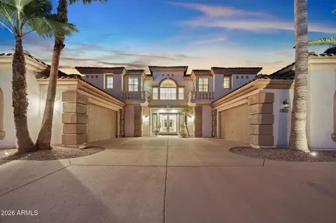 Exterior - 2517 S Constellation Way, Gilbert, AZ 85295 photo 7 of 13