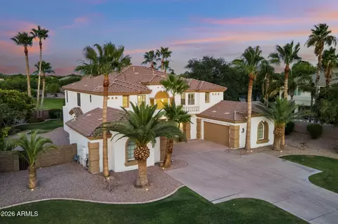 Exterior - 2517 S Constellation Way, Gilbert, AZ 85295 photo 4 of 13
