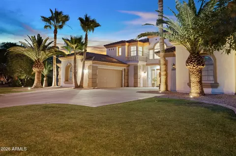 Exterior - 2517 S Constellation Way, Gilbert, AZ 85295 photo 6 of 13