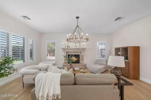 Living - 2517 S Constellation Way, Gilbert, AZ 85295 photo 1 of 5