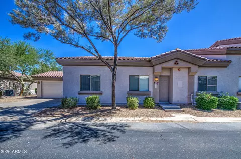 8045 W Waltann Ln, Peoria, AZ 85382