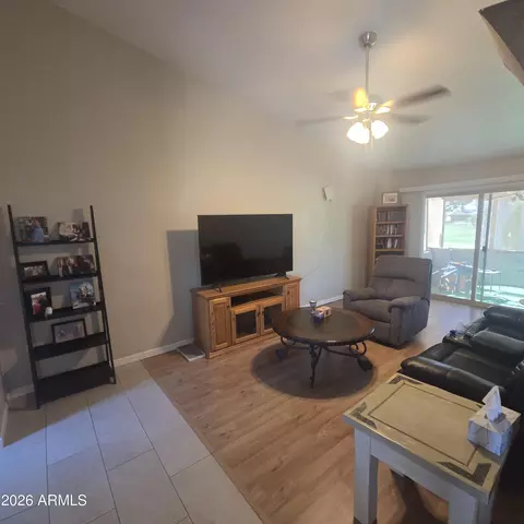 4733 W Continental Dr, Glendale, AZ 85308