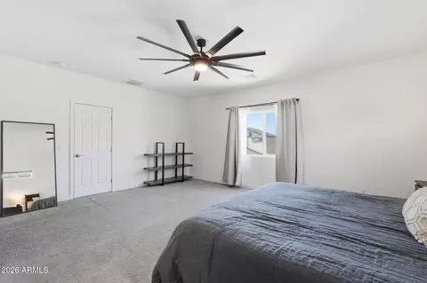 Bedroom - 1021 E Odeum Ln, Phoenix, AZ 85040 photo 3 of 5