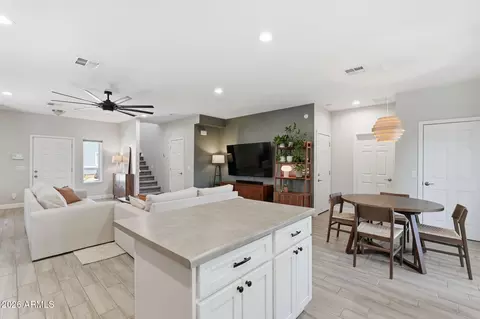 Other - 1021 E Odeum Ln, Phoenix, AZ 85040 photo 4 of 12