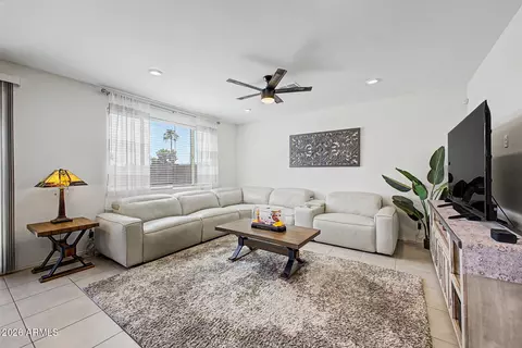 Living - 5833 S 23rd Dr, Phoenix, AZ 85041 photo 1 of 3