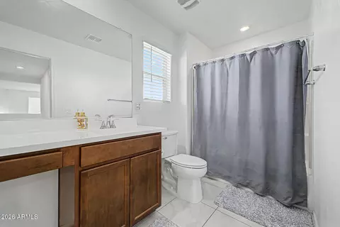 Bath - 5833 S 23rd Dr, Phoenix, AZ 85041 photo 3 of 3