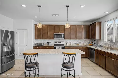 Kitchen - 5833 S 23rd Dr, Phoenix, AZ 85041 photo 2 of 3