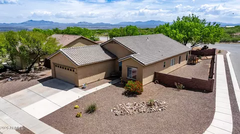 1003 S Throne Room St, Benson, AZ 85602