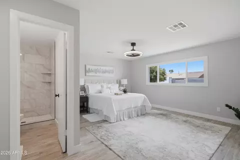 Bedroom - 3453 W Hearn Rd, Phoenix, AZ 85053 photo 1 of 1