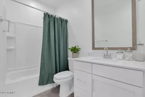 Bath - 9838 E Wavelength Ave, Mesa, AZ 85212 photo 1 of 2