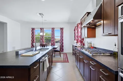Kitchen - 3034 E Desert Ln, Phoenix, AZ 85042 photo 2 of 2