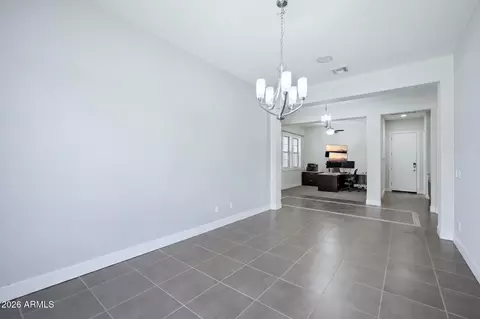 Dining - 3034 E Desert Ln, Phoenix, AZ 85042 photo 3 of 3
