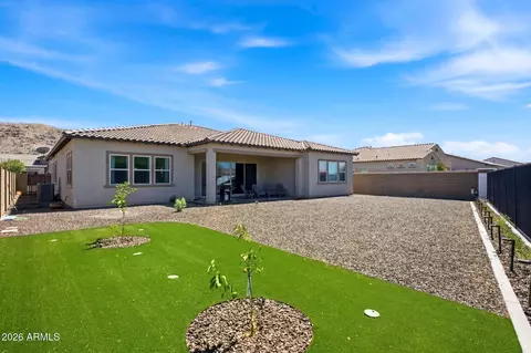 Exterior - 3034 E Desert Ln, Phoenix, AZ 85042 photo 7 of 13