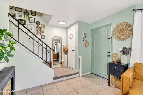 Entry Way - 907 E Shobe Dr, Tempe, AZ 85283 photo 1 of 3