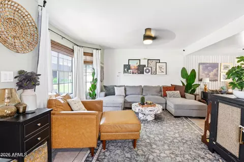 Living - 907 E Shobe Dr, Tempe, AZ 85283 photo 1 of 3