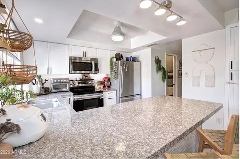 Kitchen - 907 E Shobe Dr, Tempe, AZ 85283 photo 4 of 4