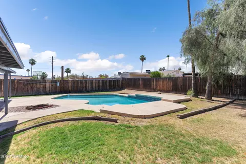Exterior - 4723 E Vineyard Rd, Phoenix, AZ 85042 photo 3 of 4