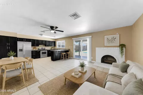 Living - 4723 E Vineyard Rd, Phoenix, AZ 85042 photo 3 of 7