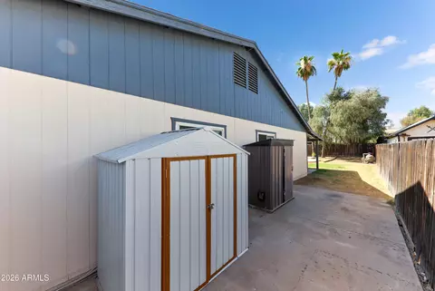 Exterior - 4723 E Vineyard Rd, Phoenix, AZ 85042 photo 4 of 4