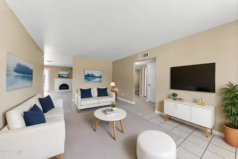 Living - 4723 E Vineyard Rd, Phoenix, AZ 85042 photo 1 of 7