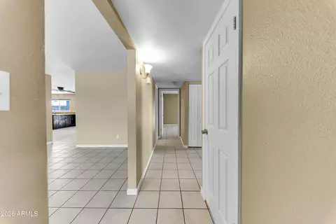 Entry Way - 4723 E Vineyard Rd, Phoenix, AZ 85042 photo 1 of 1