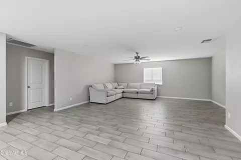 Living - 1728 E Wood St, Phoenix, AZ 85040 photo 1 of 2