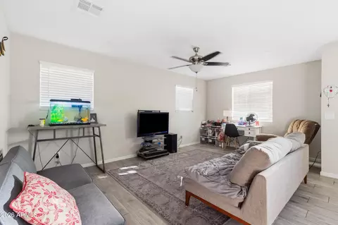 1905 E Illini St, Phoenix, AZ 85040 photo 4