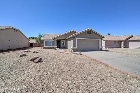 Exterior - 1337 W 15th Ave, Apache Junction, AZ 85120 photo 3 of 9