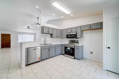 Kitchen - 1337 W 15th Ave, Apache Junction, AZ 85120 photo 2 of 4