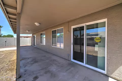 Exterior - 1337 W 15th Ave, Apache Junction, AZ 85120 photo 5 of 9