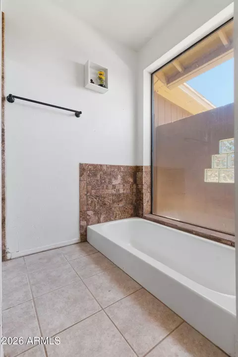 Bath - 721 E Brentrup Dr, Tempe, AZ 85283 photo 3 of 4