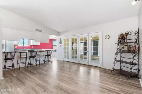 Living - 721 E Brentrup Dr, Tempe, AZ 85283 photo 3 of 3
