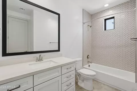 Bath - 2733 E Derringer Ct, Gilbert, AZ 85297 photo 1 of 6